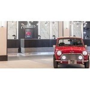 Radisson RED Hotel, London Heathrow