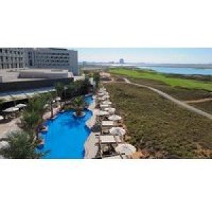 Radisson Blu Hotel, Abu Dhabi Yas Island