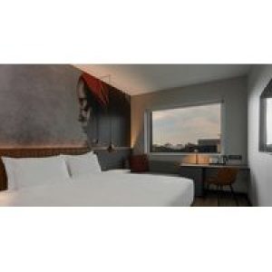 Radisson RED Johannesburg Rosebank